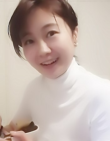 中国女性プロフィール写真1