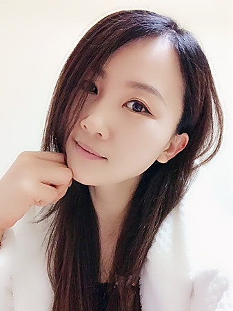 中国女性プロフィール写真1