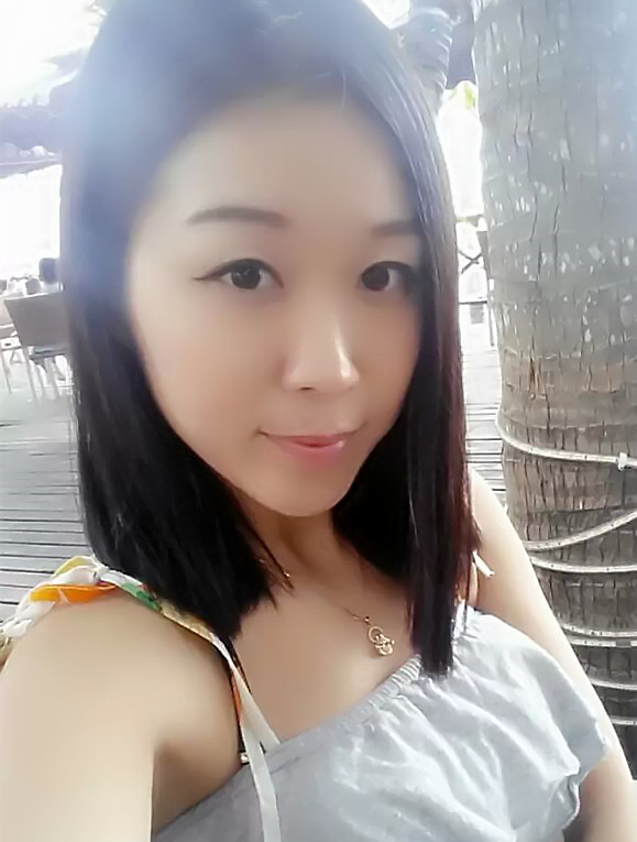 中国女性プロフィール写真1