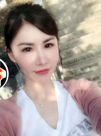 中国女性プロフィール写真1