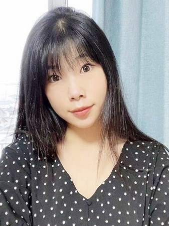 中国女性プロフィール写真1