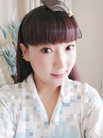 中国女性プロフィール写真1