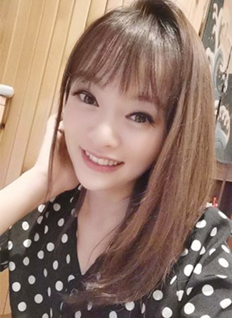 中国女性プロフィール写真1