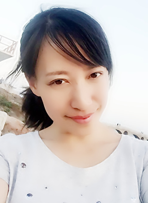 中国女性プロフィール写真1