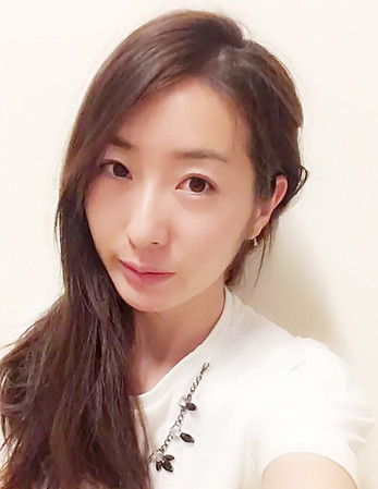 中国女性プロフィール写真1